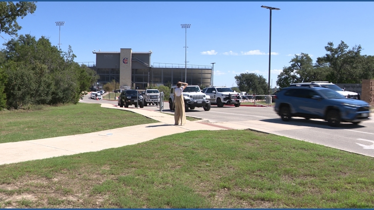 Parents rush to Pieper High School during lockdown; two teens taken into custody — KENS 5 (San Antonio), Grafton Schools news